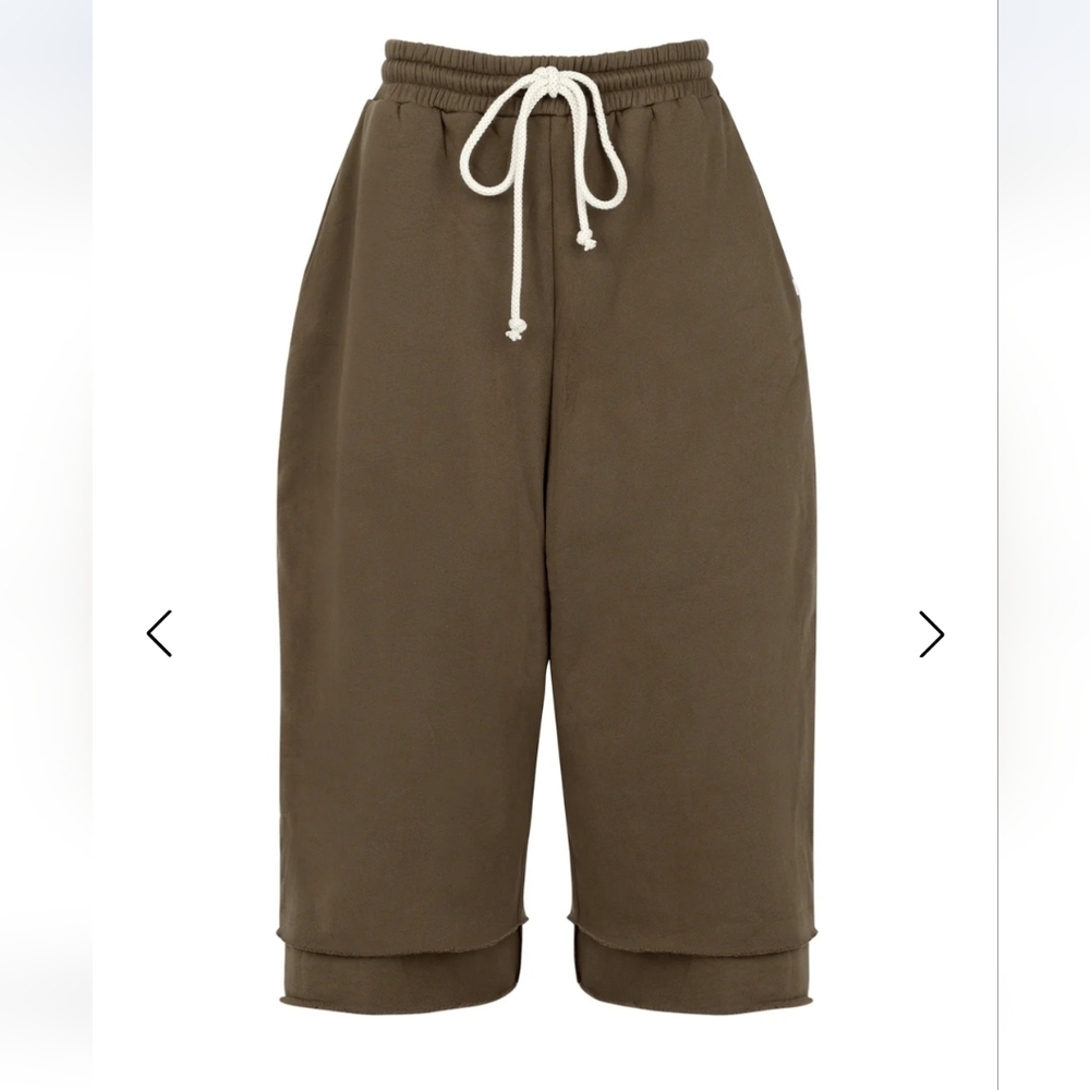LAINA RAUMA - CLOUD SUPER SHORT // SABLE - MEDIUM